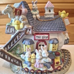 Easter House Two Shop With 2 Bunny Figures